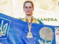 Вышла на пьедестал с Кобзарем: юная украинка стала чемпионкой Европы по армреслингу