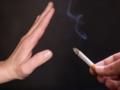 Курение повышает риск слабоумия больше, чем рака - ученые