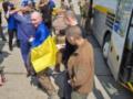 В Украину вернулись первые украинские военнопленные в возрасте до 25 лет, - Зеленский