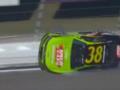 Как в кино: во время гонок машина пилота NASCAR прокатилась по борту трассы
