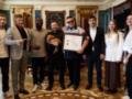 Американский боксер Теренс Кроуфорд подарил Зеленскому питбультерьера Фрею