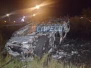 В Киеве слетел с дороги и загорелся Mercedes, водитель погиб