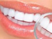 Бразильские ученые утверждают, что губная помада портит зубы