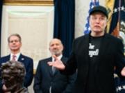 СМИ узнали о драке Маска с Бессентом