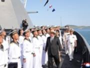 В КНДР со второй попытки спустили эсминец на воду
