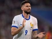 Великовозрастный лучший бомбардир Франции продолжит карьеру в Лилле