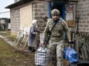 Объявлена обязательная эвакуация детей на Днепропетровщине и Запорожье