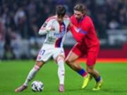 Забарный сыграл весь матч за ПСЖ, получив средний балл