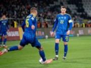 У Реброва в матче с Исландией играют ключевые игроки