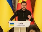 Зеленский прокомментировал идею Макрона возобновить диалог с Путиным