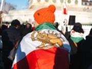 Власти Ирана пытаются подавить протесты выплатами по $6 в месяц