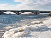 В Киеве увеличили интервал движения поездов метро на левый берег