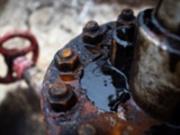 Европа рекордно сократила закупки российской нефти