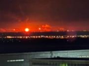 В Волгограде эффектно горит НПЗ