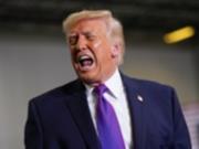 Трамп заявил о мощном ударе по Ирану