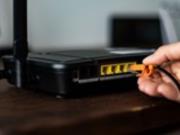 Через сломанные роутеры: РФ уличили в масштабном шпионаже