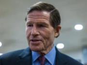 Демократы в Конгрессе призывают Трампа прекратить ослабление санкций против нефти из РФ