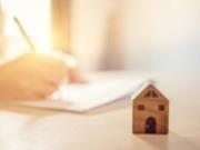 Более 64 тысяч государственных служащих декларируют  бездомность  - СМИ