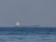 Два связанных с Ираном судна прошли через Ормуз, несмотря на блокаду США