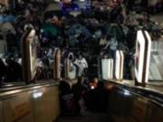 Метро не кемпинг: вправе ли власти запретить палатки во время ночных тревог