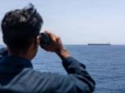 Корабли Ирана начали проходить через зону морской блокады США