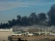 Крупный пожар произошел рядом с аэропортом во Франции