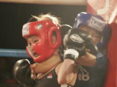 12-летняя девочка победила вдвое старше соперницу на турнире MMA