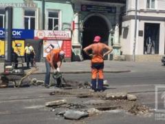 Рабочие начали демонтаж трамвайного полотна от Дерибасовской до Елисаветинской