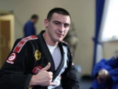 Украинский боксер Захожий одержал третью победу на профи-ринге