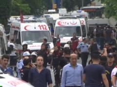 В Стамбуле неизвестный расстрелял студентов