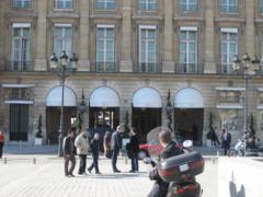 Париж: в отеле Ritz ограбили ювелирный магазин