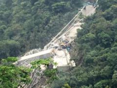 В Колумбии обрушился строящийся мост: погибли 10 человек
