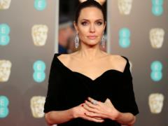 Актрисы пришли на церемонию вручения BAFTA в черных платьях - в знак протеста