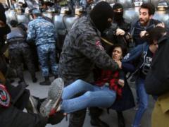 Протесты в Армении. Оппозиция меняет тактику и будет блокировать Ереван