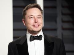 Илон Маск купил 33 тысячи акций своей компании Tesla