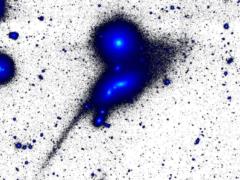 Израильские астрономы нашли галактику в форме головастика