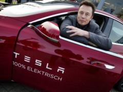 Илон Маск:  В перспективе ваша Tesla сможет самостоятельно отвезти вас на работу 