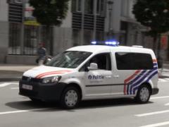 В Брюсселе неизвестный с саблей атаковал полицейского