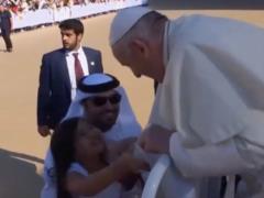 Впервые за всю историю Папа Римский провел мессу в Дубаи