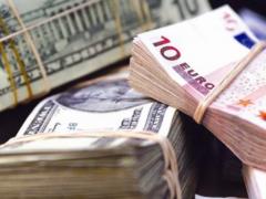 Порошенко утверждает, что в  валютном эквиваленте  украинцы стали получать на четверть больше