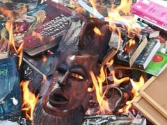 Польские католики сожгли книги о Гарри Поттере