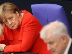 Меркель зовет Зеленского в Берлин