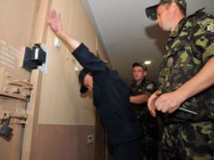 Почему в Украине стали отпускать на свободу пожизненно осужденных