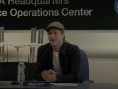 Брэд Питт позвонил астронавту из НАСА