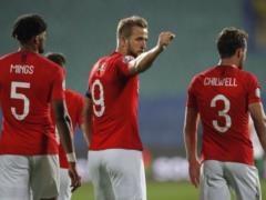 Матч сборной Англии в отборе к Евро-2020 дважды останавливали из-за расизма