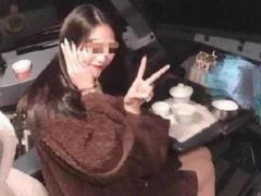 Китайскому пилоту пожизненно запретили летать из-за фото девушки в кабине самолета