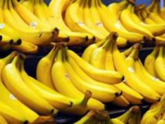 Эксперты объяснили, почему после очищения бананов нужно обязательно мыть руки
