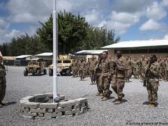 Боевики атаковали военно-морскую базу США в Кении