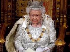 Елизавета II проведет семейный совет из-за отказа принца Гарри и Меган Маркл от королевских обязанностей
