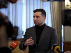 Зеленский ввел в действие решение СНБО о санкциях против 10 предателей Украины